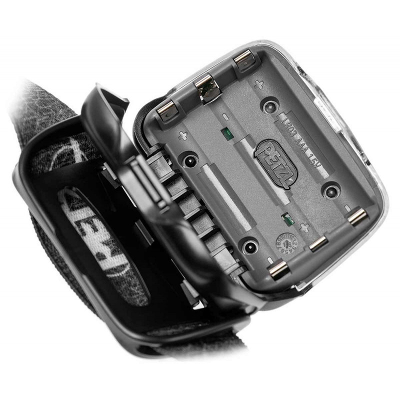 Налобный фонарь Petzl Tikkina 250 lumens - чёрный цвет - оригинал